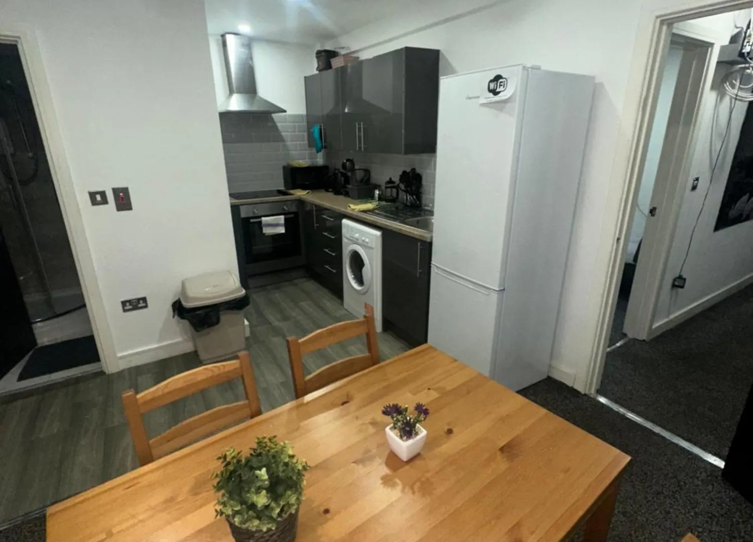 아파트 2 Bedroom Flat In Cardiff Wales 영국